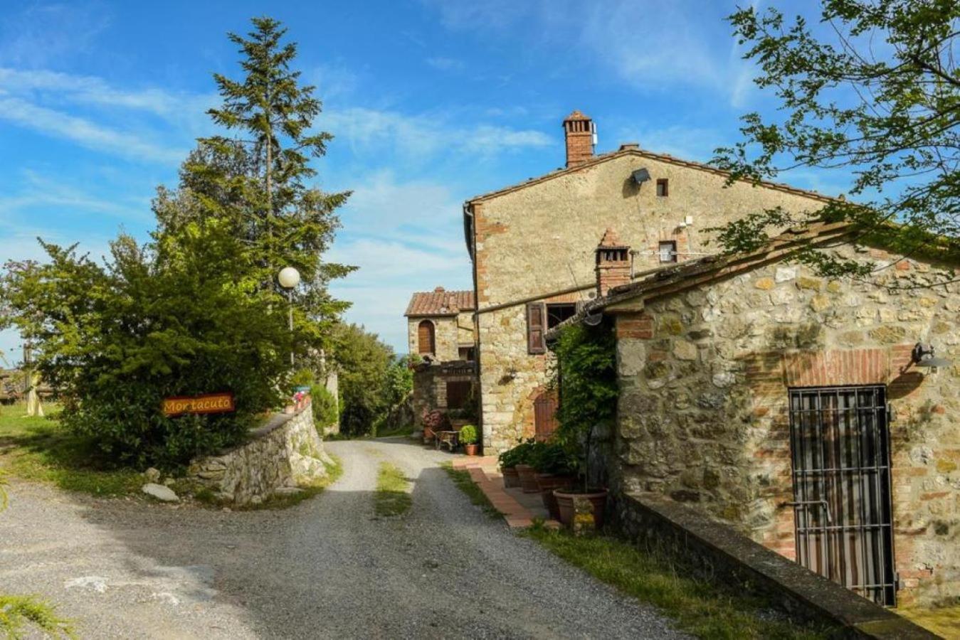 Agriturismo Antico Borgo Montacuto Pari Luaran gambar