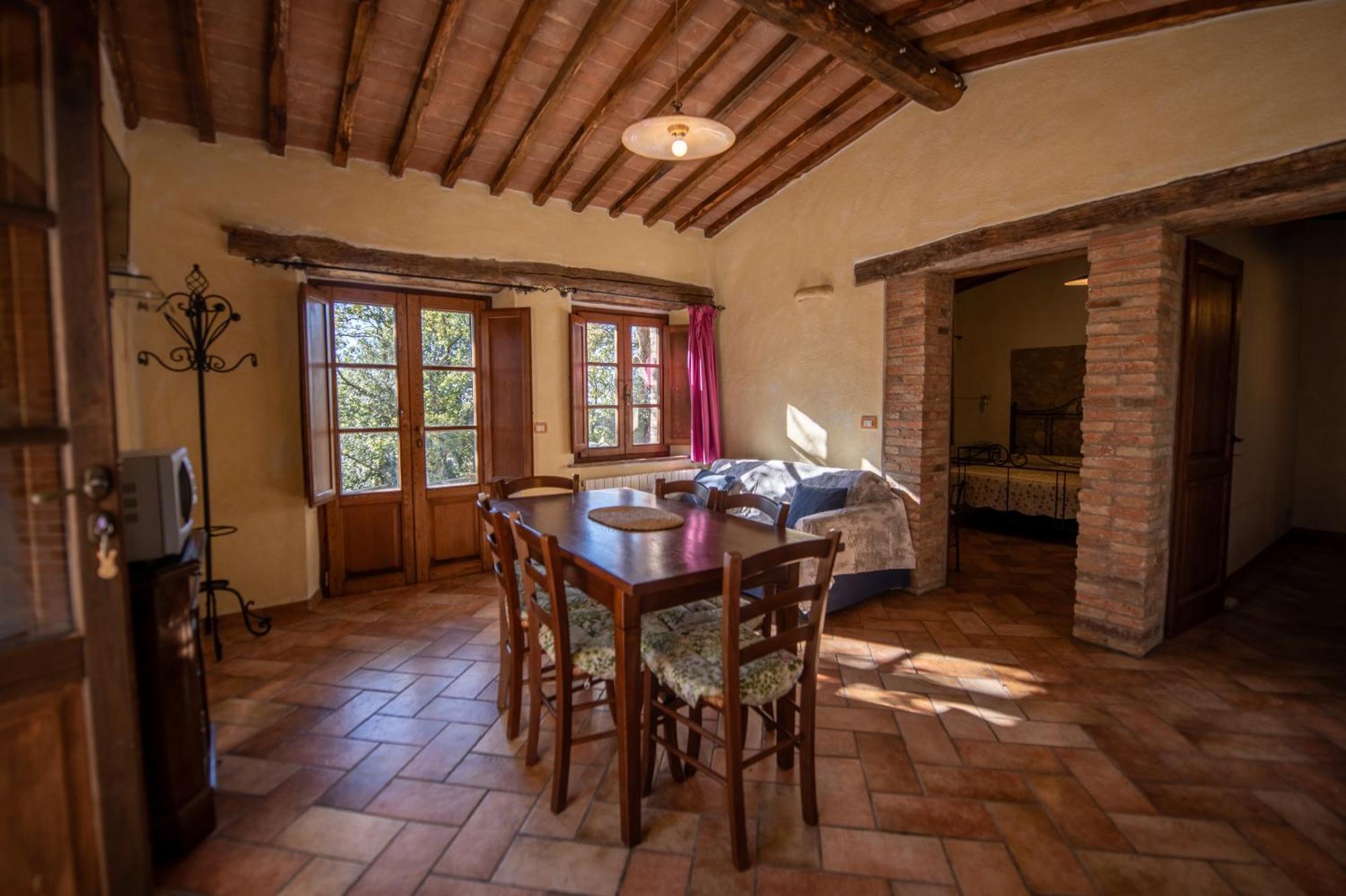 Agriturismo Antico Borgo Montacuto Pari Luaran gambar